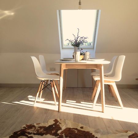 The Loft Apartment Pilton Bagian luar foto