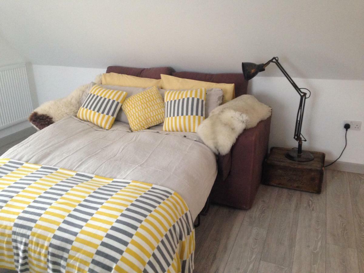 The Loft Apartment Pilton Bagian luar foto