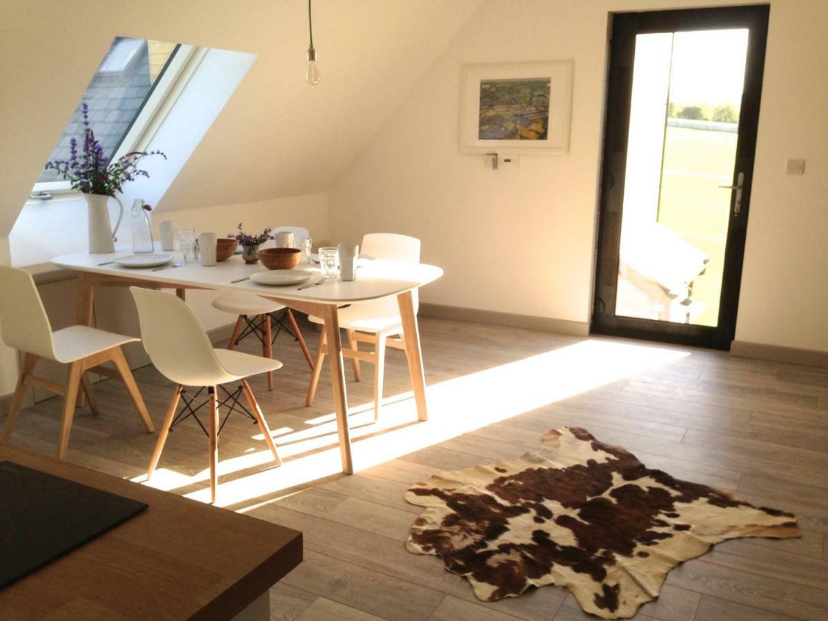 The Loft Apartment Pilton Bagian luar foto
