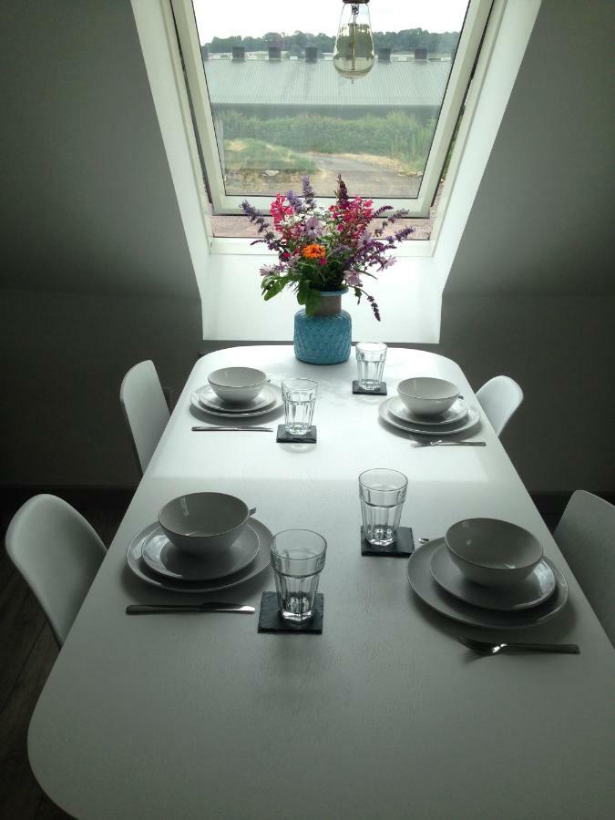 The Loft Apartment Pilton Bagian luar foto