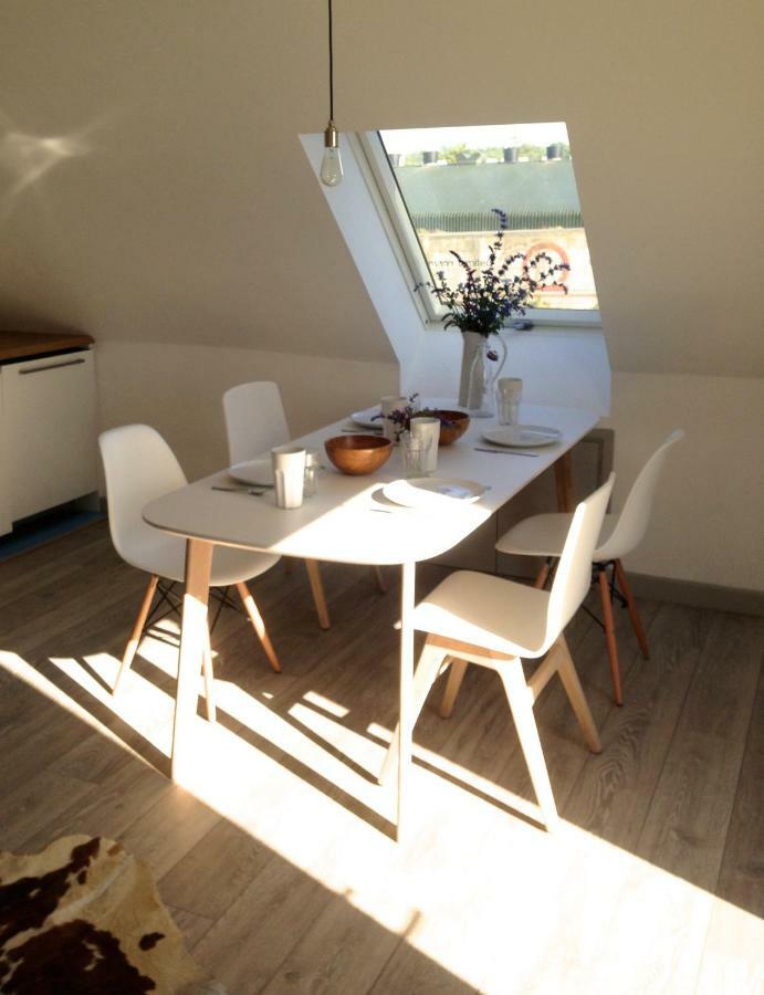 The Loft Apartment Pilton Bagian luar foto