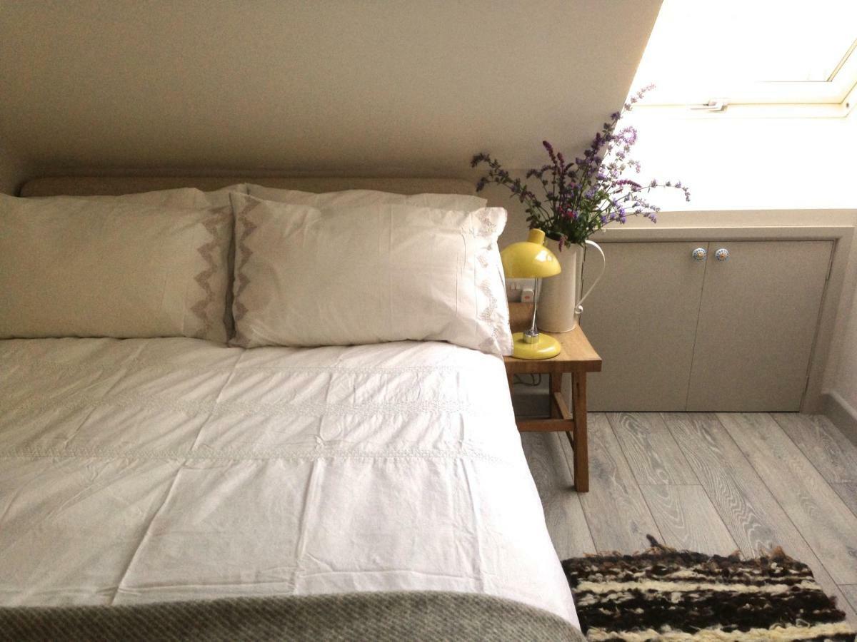 The Loft Apartment Pilton Bagian luar foto