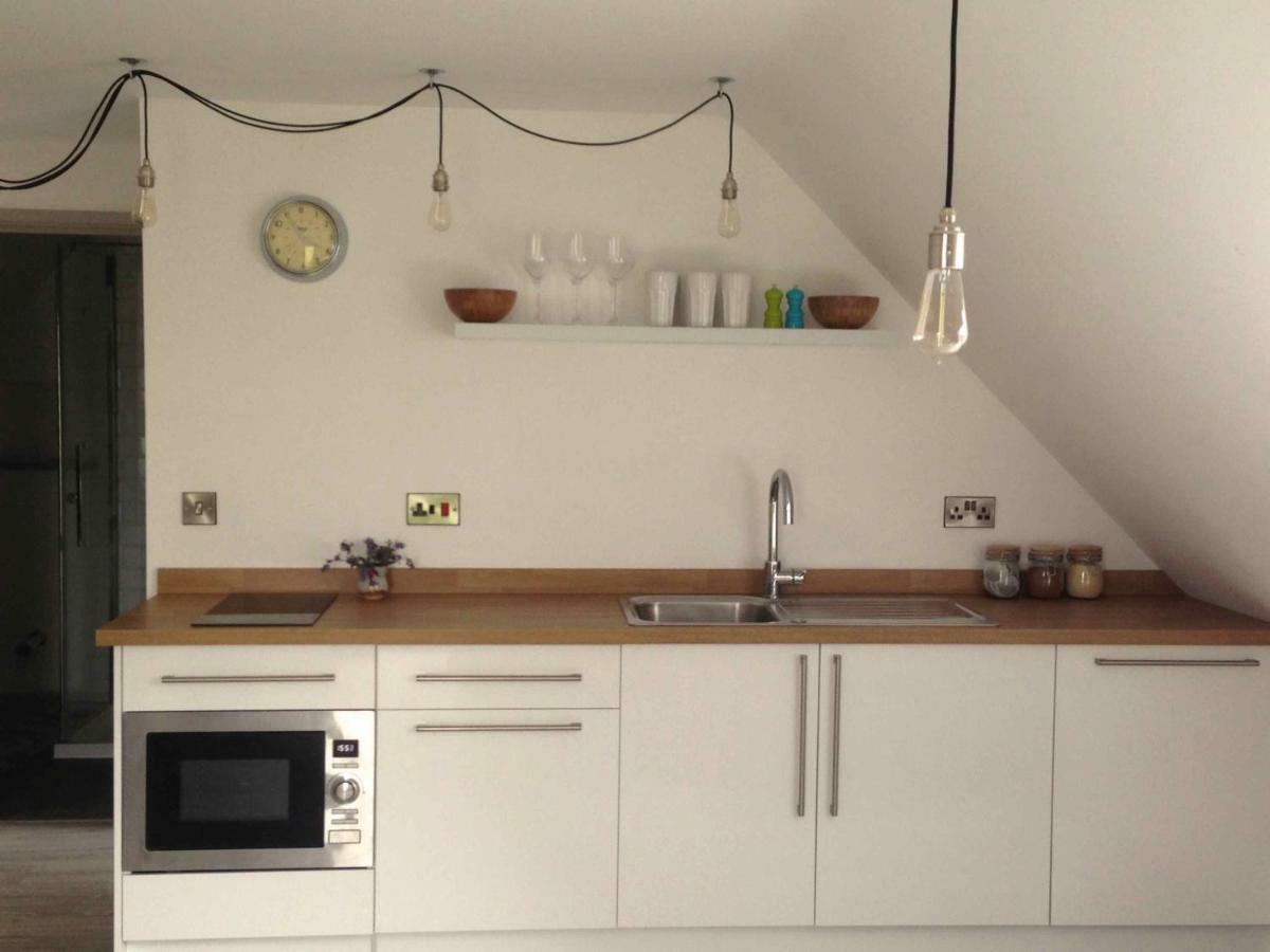 The Loft Apartment Pilton Bagian luar foto