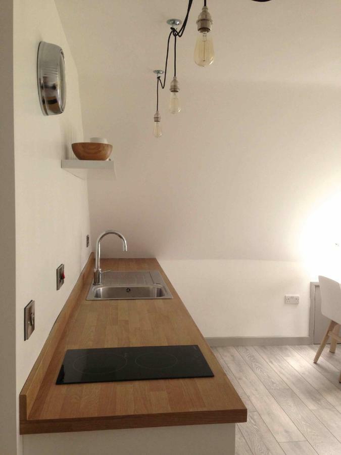The Loft Apartment Pilton Bagian luar foto