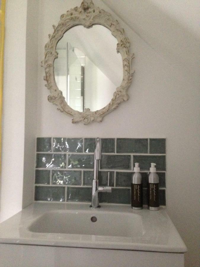 The Loft Apartment Pilton Bagian luar foto
