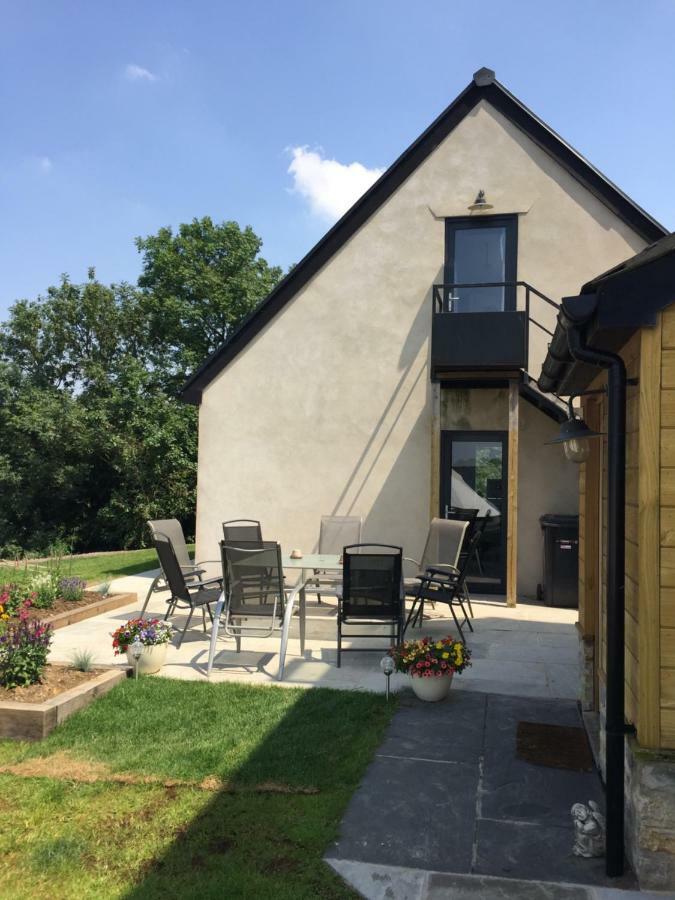 The Loft Apartment Pilton Bagian luar foto